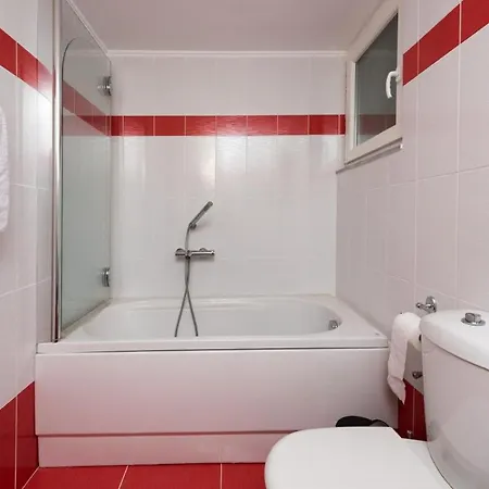 Sea View City Apartment 