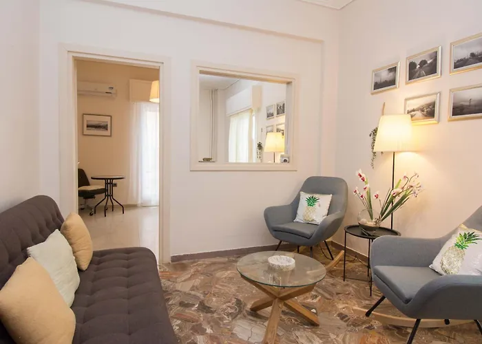 Sea View City Apartment \